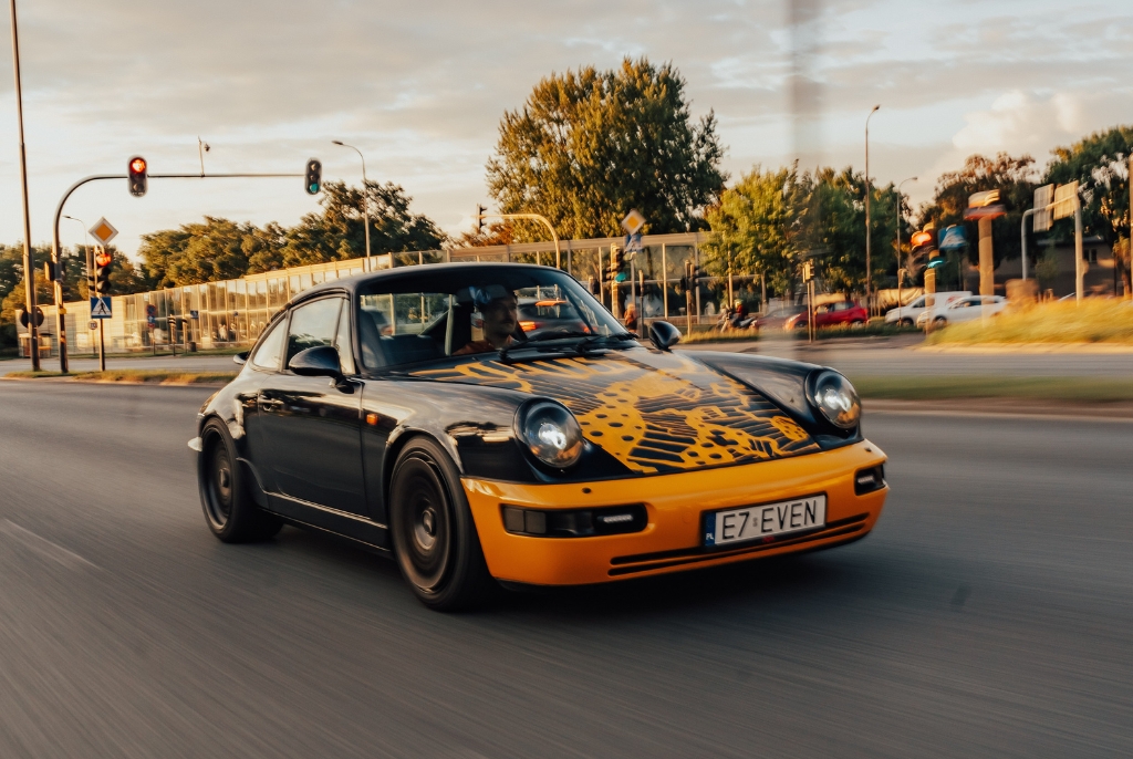 "Blueberra" - Porsche 911 964 C2 Coupe | 1991